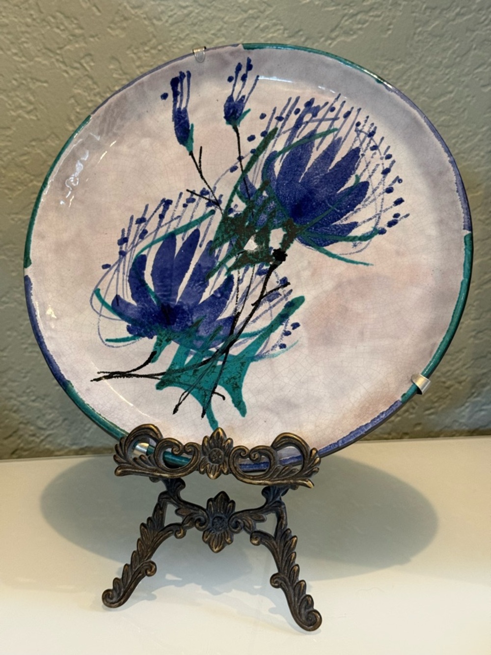 Vintage handmade & hand painted
Ceramic Wall Plate with Silver
Accent signature
